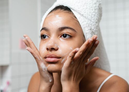 Skincare Routines: Daily Habits for Healthy, Glowing Skin